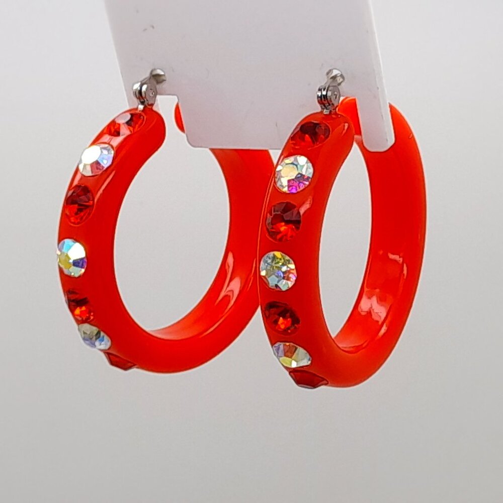 RED & CLEAR AB RHINESTONE LADIES/WOMEN FASHION 1.5 INCH PLASTIC HOOP EARRINGS